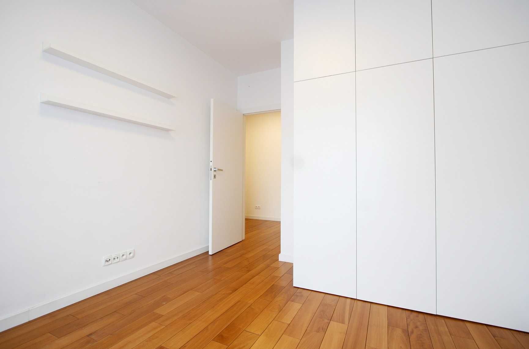 Apartamento 3 habitaciones 79 m² en Varsovia, Polonia