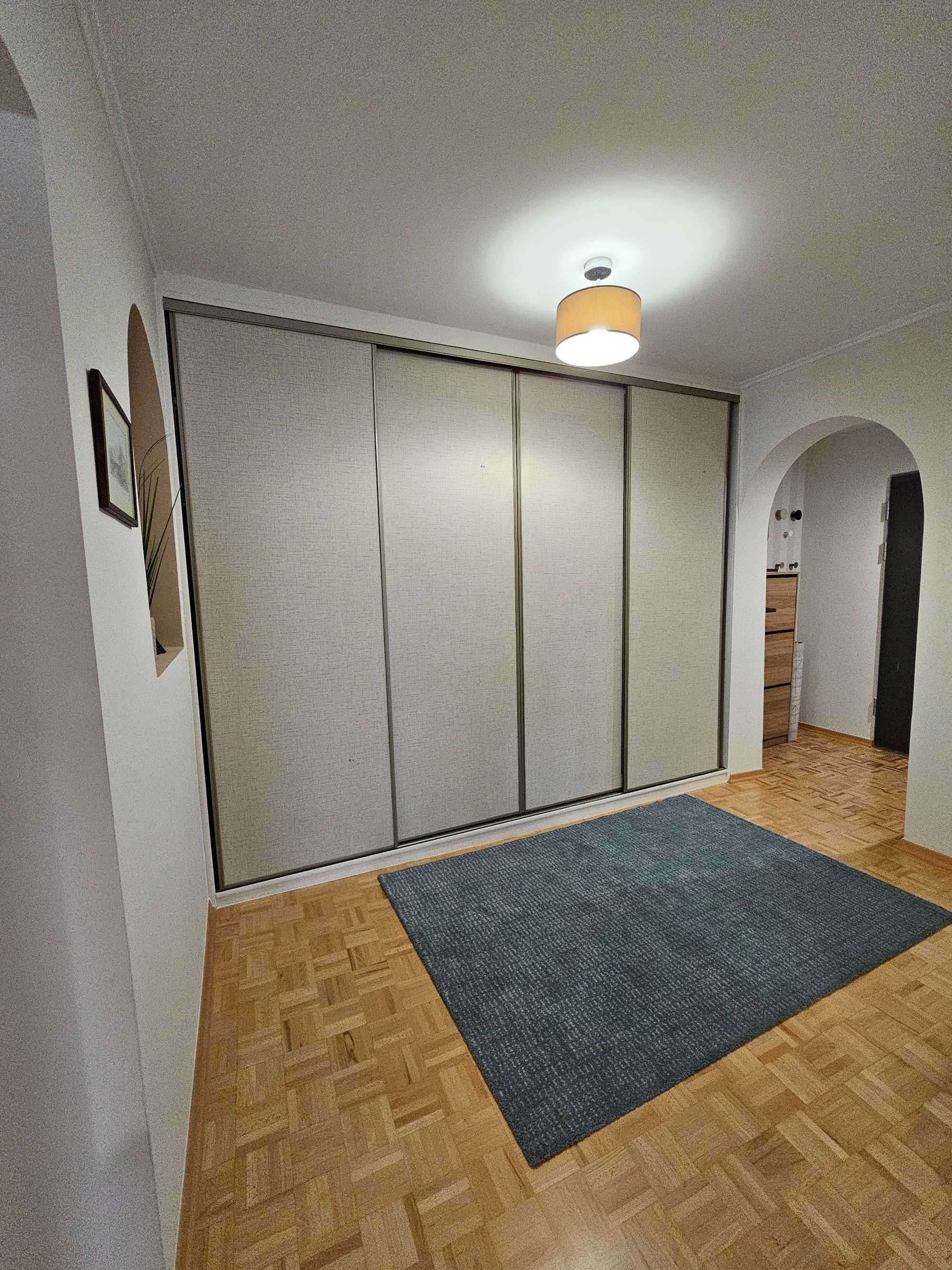 Mieszkanie 3 pokoi 65 m² w Warszawa, Polska