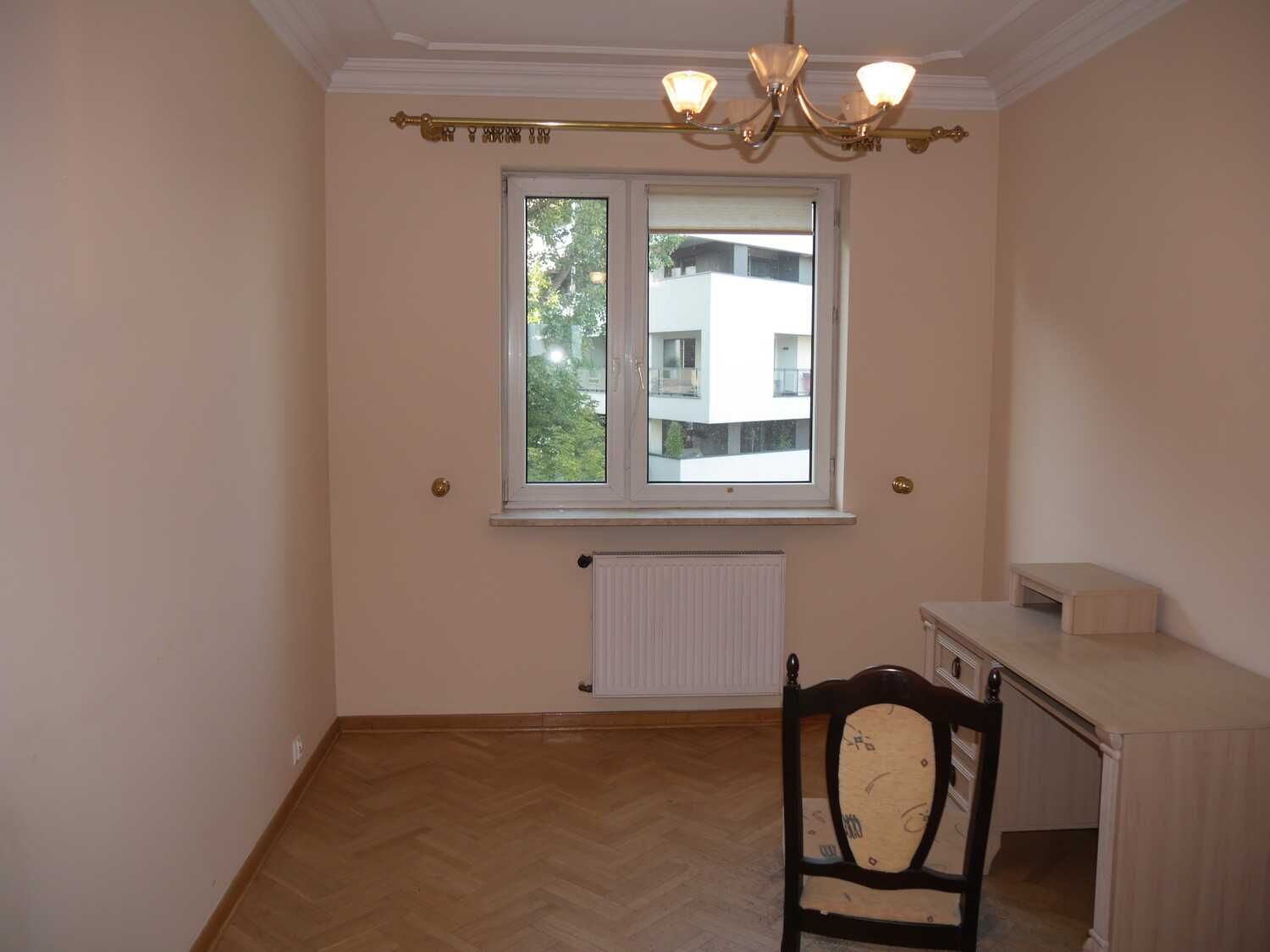 Apartamento 4 habitaciones 125 m² en Varsovia, Polonia